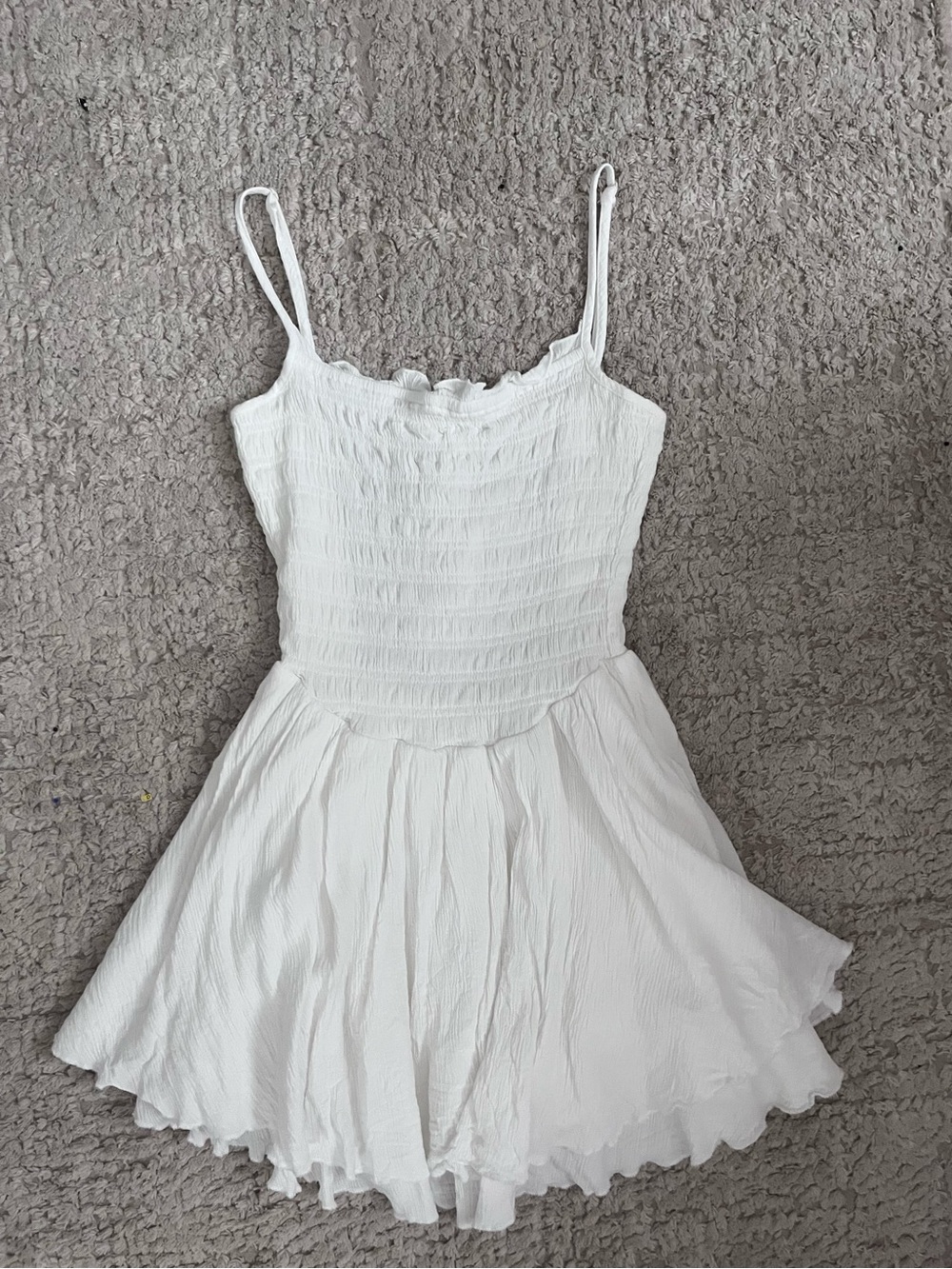 Garage white Kenzie Smocked Tiered Romper Dress size small, summer